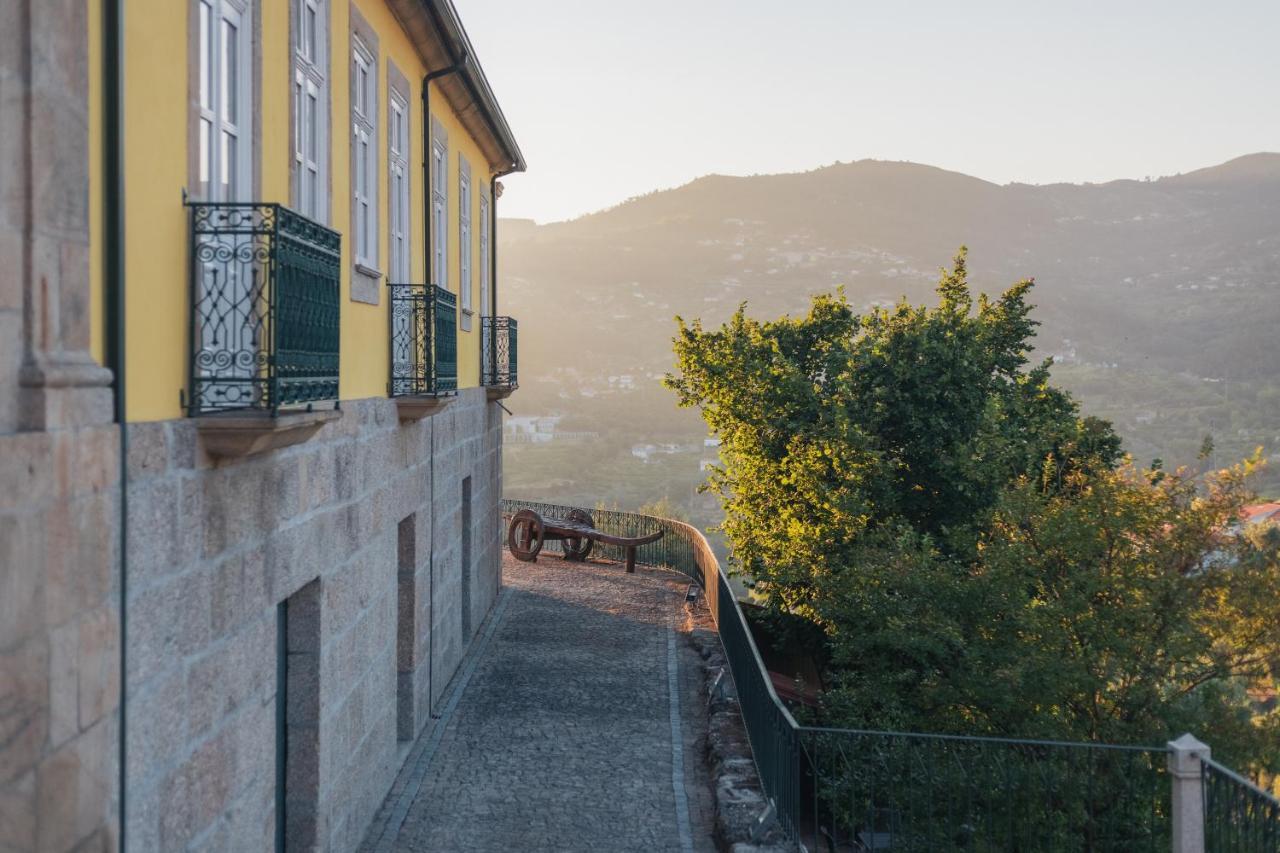 Gasthaus Quinta Do Outeiro Resende Exterior foto