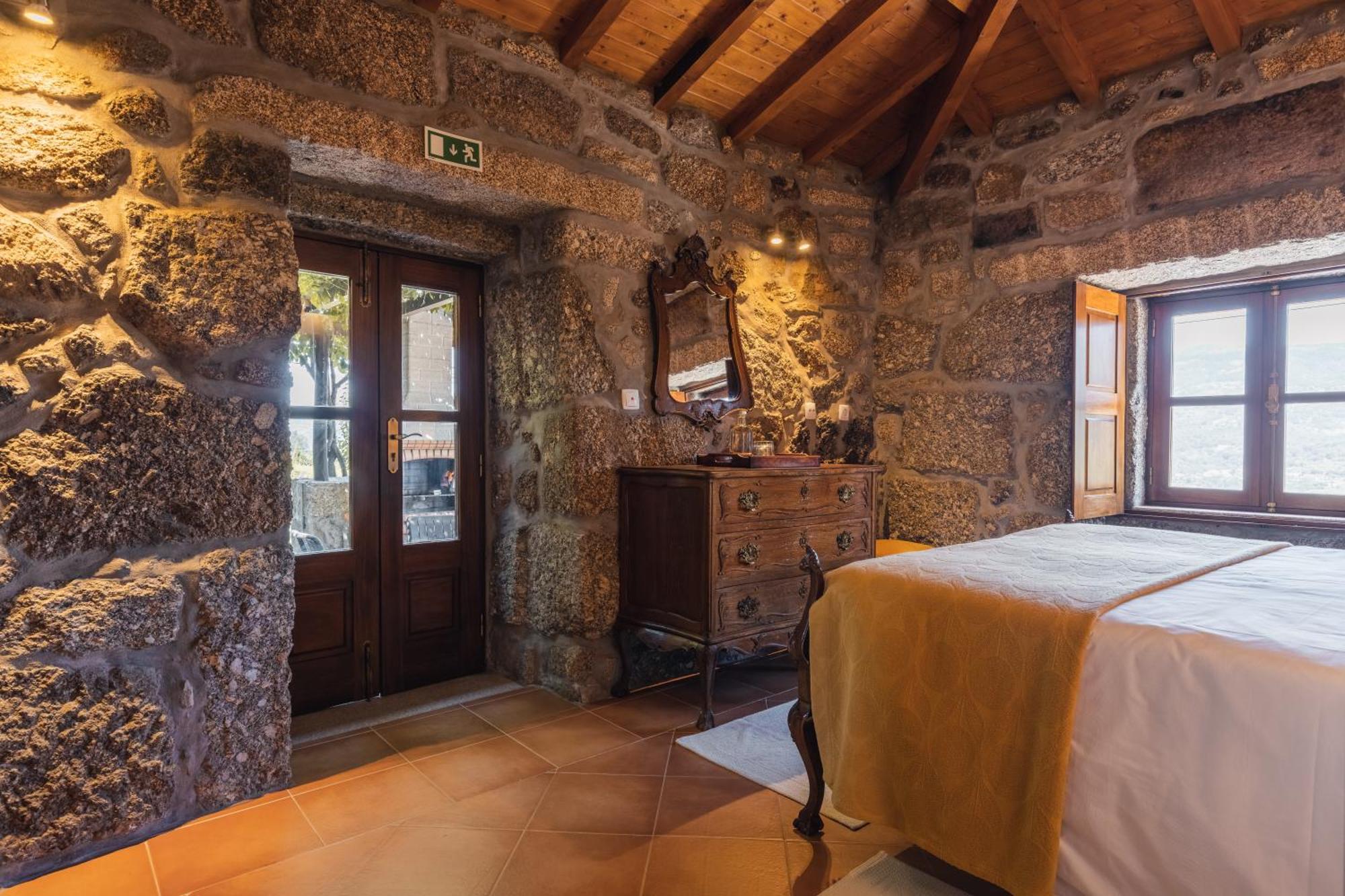 Gasthaus Quinta Do Outeiro Resende Zimmer foto